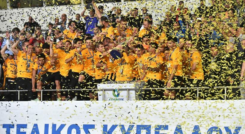 Έτσι σήκωσε την κούπα η ΑΕΚ! (video/pics)