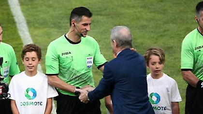 Συγχαρητήρια σε Σιδηρόπουλο, αποδοκιμασίες σε Γκιρτζίκη