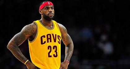 Πόσο δυνατός είναι ο Λεμπρόν; (pic)