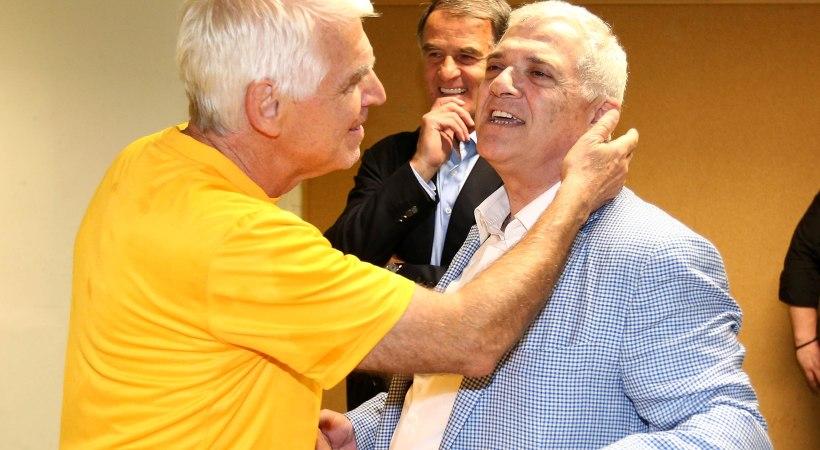 Έκπληξη στον Μελισσανίδη: Τον αποθέωσαν με pasillo! (video)