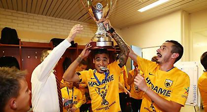 Βάργκας: «Αυτό το κύπελλο έχει ξεχωριστή σημασία για μένα»