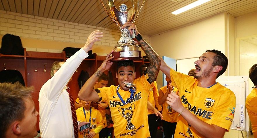 Βάργκας: «Αυτό το κύπελλο έχει ξεχωριστή σημασία για μένα»