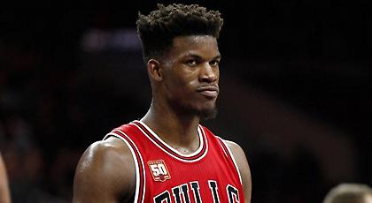 Μπάτλερ: «Πρέπει να προπονηθώ μαζί με τον Ντέρικ Ρόουζ»