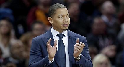 Πρώτος σε νίκες ο Τάιρον Λου