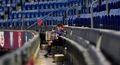 Πρωτοφανής απόφαση στην Ισπανία: Δείχνεις κενά καθίσματα; Τρως πρόστιμο!