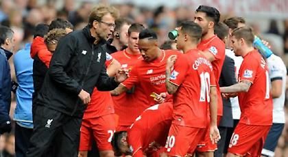 Ο Κλοπ έκανε τους παίκτες του να τραγουδούν!