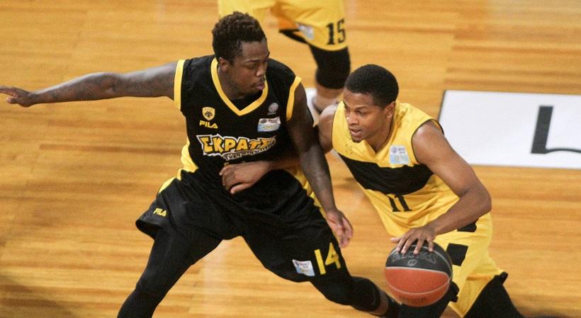 Δεύτερη πράξη σε κίτρινο φόντο