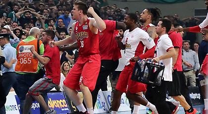 Μία, δύο… Τρεις δεν γινόταν!