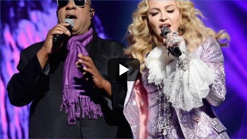 Η Madonna ντυμένη στα μωβ τίμησε τον Prince στα βραβεία Billboard