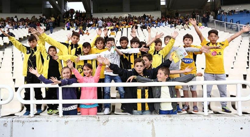 Το πάρτι των μικρών φίλων της ΑΕΚ για την κατάκτηση του Κυπέλλου (video)