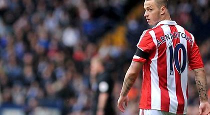 Δύσκολα μένει στη Στόουκ ο Αρναούτοβιτς