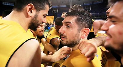 Θέλουν δεν θέλουν θα ασχοληθούν μαζί του