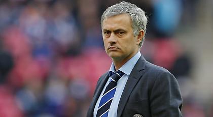 Αυτοί είναι οι λόγοι που δεν έχει ανακοινωθεί ακόμη ο Μουρίνιο από την Γιουνάιτεντ