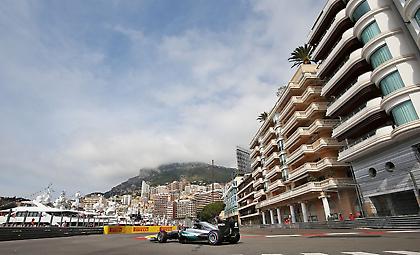 Εντυπωσιακός Χάμιλτον στο Μονακό