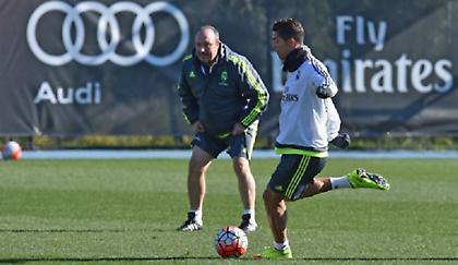 Έσκασε στα γέλια ο Ρονάλντο όταν ρωτήθηκε για τον Μπενίτεθ (video)