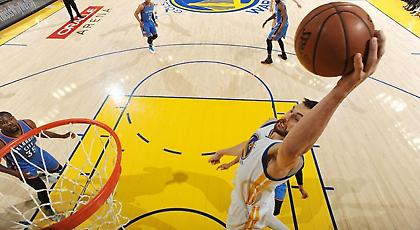 Στην κορυφή το κάρφωμα του Μπόγκουτ (video)