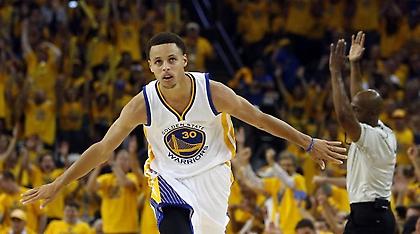 Πλησιάζει την κορυφή των σκόρερ ο Στεφ Κάρι!