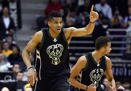 Το εντυπωσιακό «mixtape» του Αντετοκούνμπο! (video)