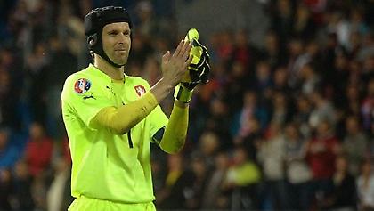 Έγραψε ιστορία ο Πετρ Τσεχ!