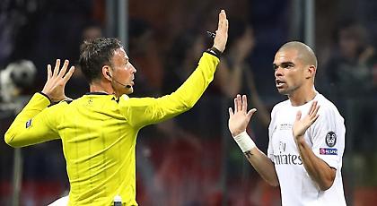 Θέατρο-ντροπή από τον Πέπε! (video)