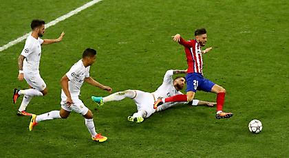 Το «κλάδεμα» του Ράμος στον Καράσκο! (video)