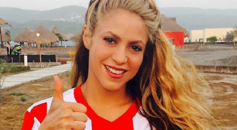 Στα ερυθρόλευκα η Σακίρα! (pic)