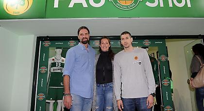 Γυναικεία υπόκλιση στον Διαμαντίδη