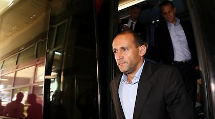 Έφτασε ΟΑΚΑ με Αγγελόπουλους ο Ολυμπιακός (video)