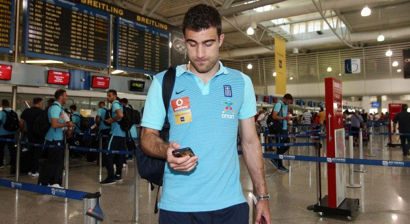 Υποδέχτηκαν… ΑΕΚτζήδες τον Παπασταθόπουλο στην Αυστραλία (photo)