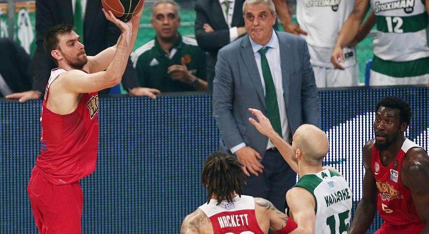 Ο Μάντζαρης περιγράφει το τρίποντό του στο ΟΑΚΑ (video)