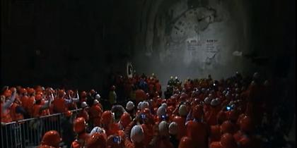 Εγκαινιάστηκε η μεγαλύτερη και πιο βαθιά σήραγγα του κόσμου (video)