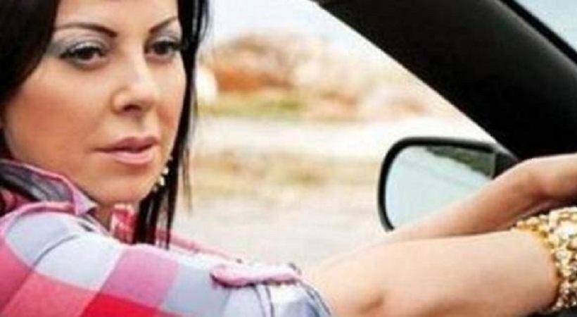 Η Αντζελα Δημητρίου τράκαρε με λεωφορείο (pic)