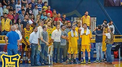 Αντικείμενα, διακοπή και… πρωταθλητής στον Λίβανο ο Σούμποτιτς! (video)