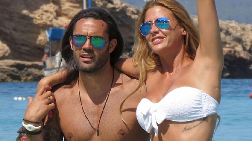 Οι ερωτοχτυπημένοι Σάντσεθ και Ρέγες στις Μαλδίβες (pics)