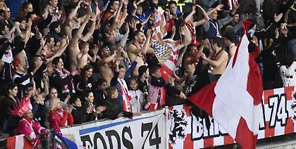 Κάνει... μετόχους τους οπαδούς της η Εβιάν