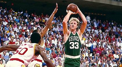 Η μέρα που ο Λάρι Μπερντ πήρε το πρωτάθλημα οργιάζοντας (video)