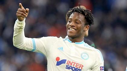 Το σκέφτεται για Μπατσουάγι ηΤσέλσι