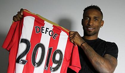 Ανανεώνει μέχρι το 2019 ο Ντεφόε!