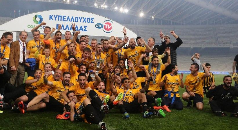 Το Κύπελλο της ΑΕΚ στα Ποσειδώνια (photos)