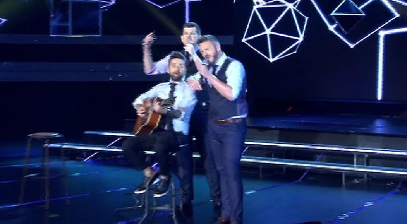 X Factor: Οι Stereo Soul στη σκηνή με τον… δάσκαλό τους (video)