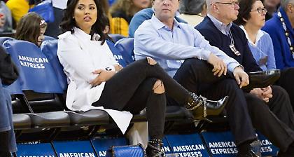 Η κυρία Κάρι εξοργισμένη απαντάει στον Λεμπρόν Τζέιμς!