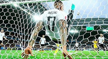 Η απόκρουση του Μπόατενγκ έγινε viral (pics)