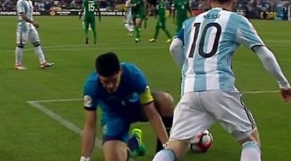 Ο Μέσι ζάλισε τον γκολκίπερ της Βολιβίας (video)