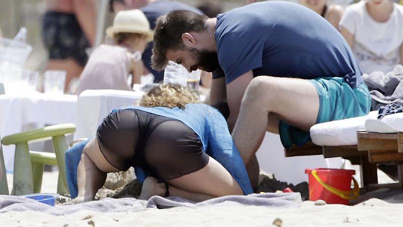 Η Σακίρα έσκυψε και... κρύφτηκε ο ήλιος! (pics)