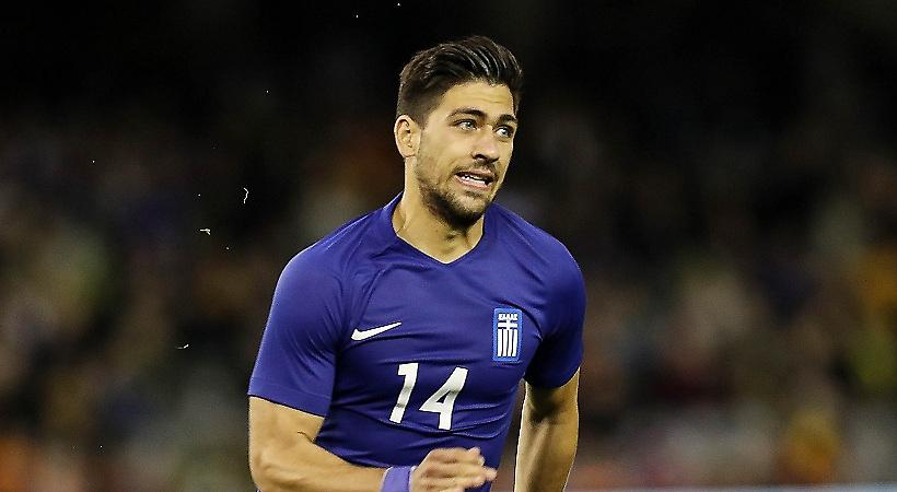 «Πετάει» ο Τάσος Μπακασέτας δίπλα στη Λία (pics)