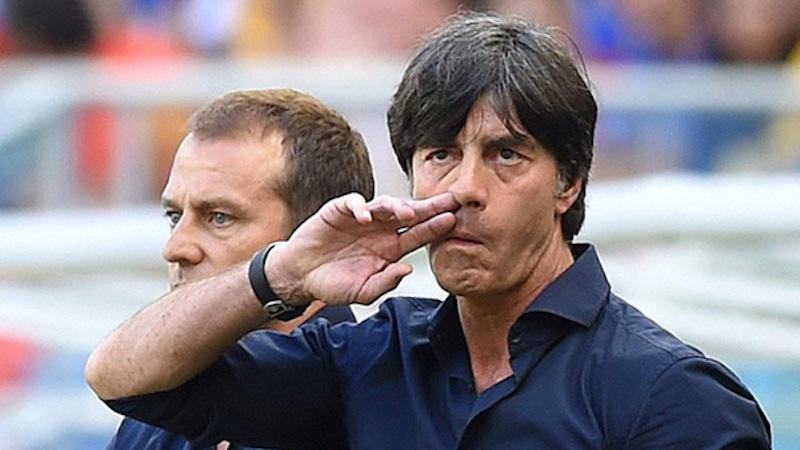 Τα έπιασε, τα μύρισε και τώρα ζητάει συγνώμη ο Λεβ