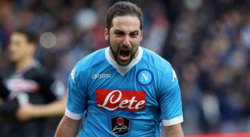 Τσέλσι και Λίβερπουλ για Ιγκουαΐν