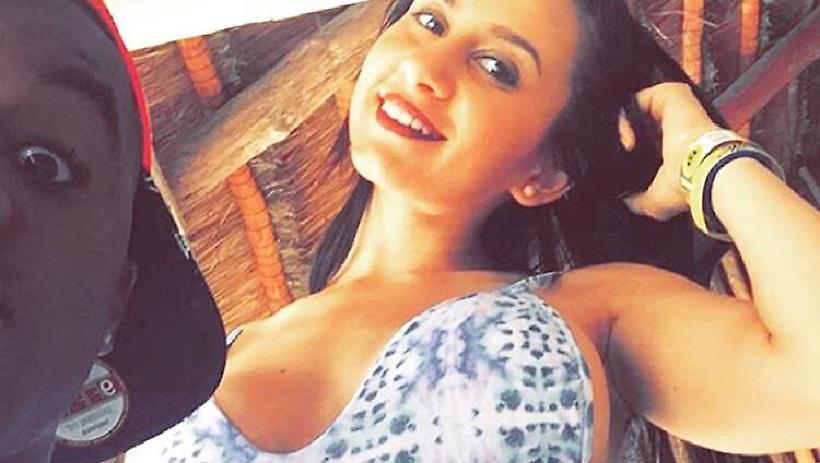 Τα... σπάει η ζουμερή κυρία Κάμπελ!