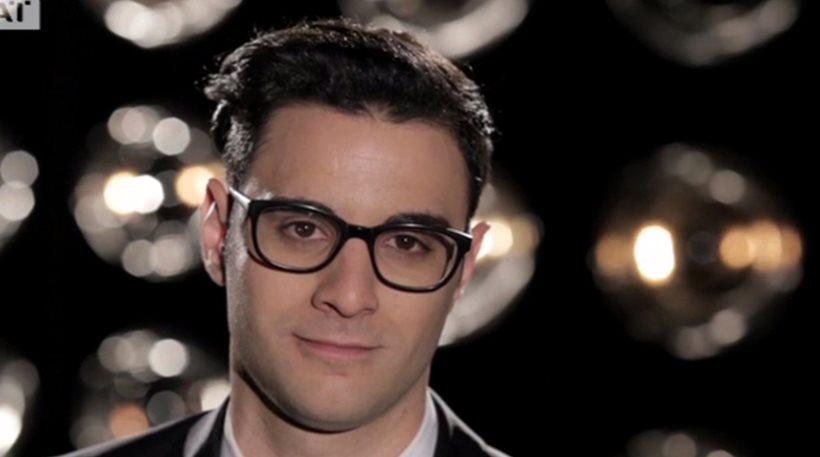 «Χ-Factor»: Ο Ίαν τραγουδάει με δεμένα χέρια (video)