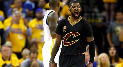 Το τρίποντο του Ίρβινγκ στα μούτρα του Κάρι που «σκότωσε» του Γουόριορς (video)